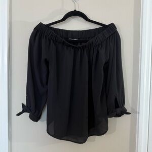 EXPRESS OFF SHOULDER TOP Size S